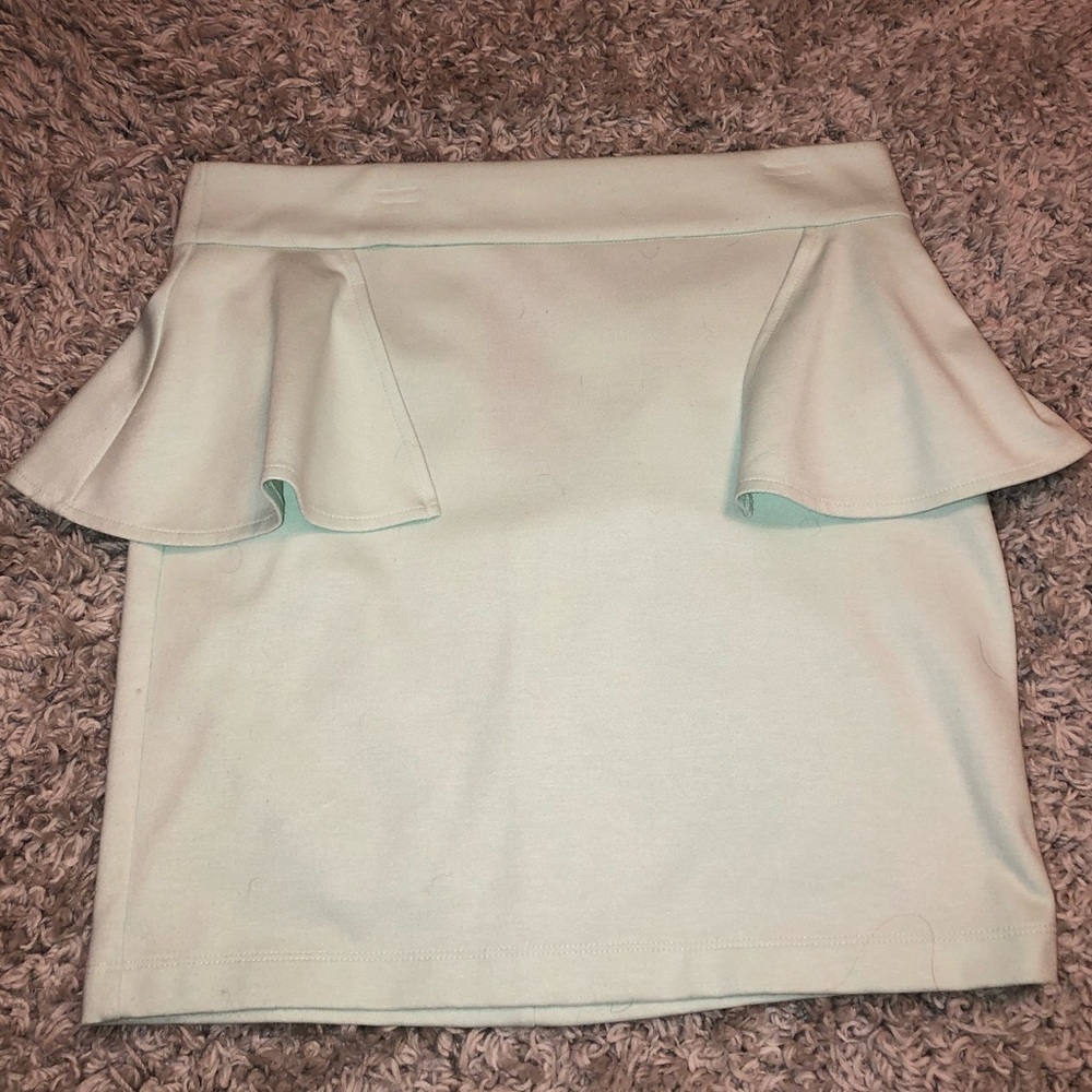 mint green Charlotte Russe miniskirt with ruffle